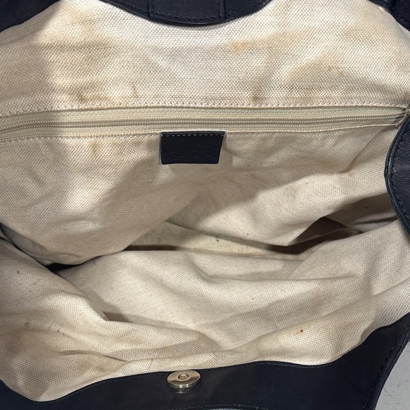 Gucci Hobo Bag in Black with Gold - Picture 8 of 9